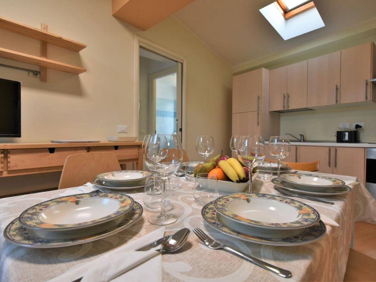 Apartment Duomo Mansarda By Interhome Изео Екстериор снимка