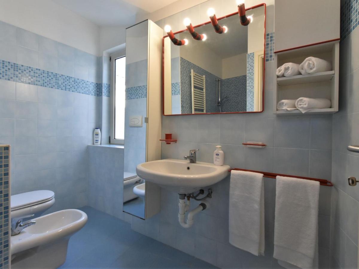 Apartment Duomo Mansarda By Interhome Изео Екстериор снимка